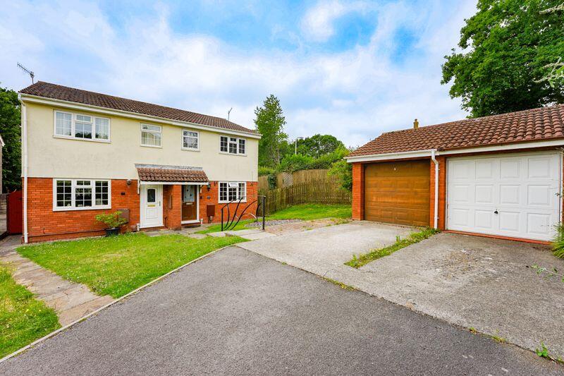 Main image of property: Charming Family Home in Prime Nailsea Location with Garden & Garage