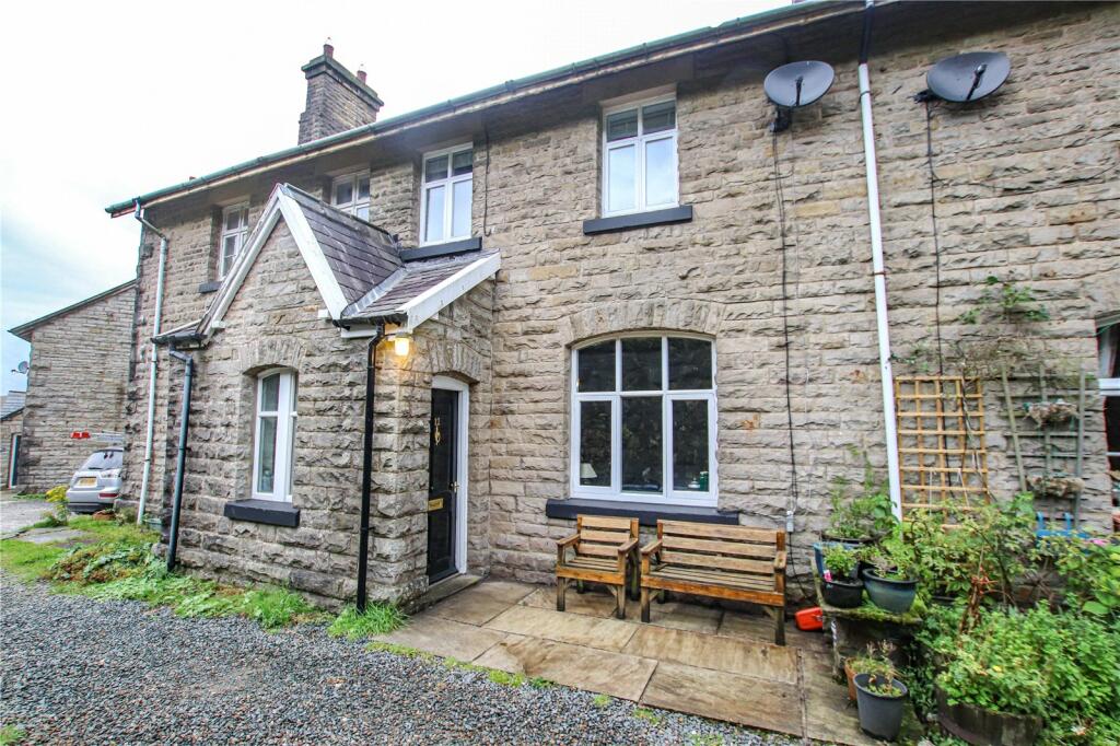 3 bedroom terraced house for sale in 12 Railway Cottages, Garsdale