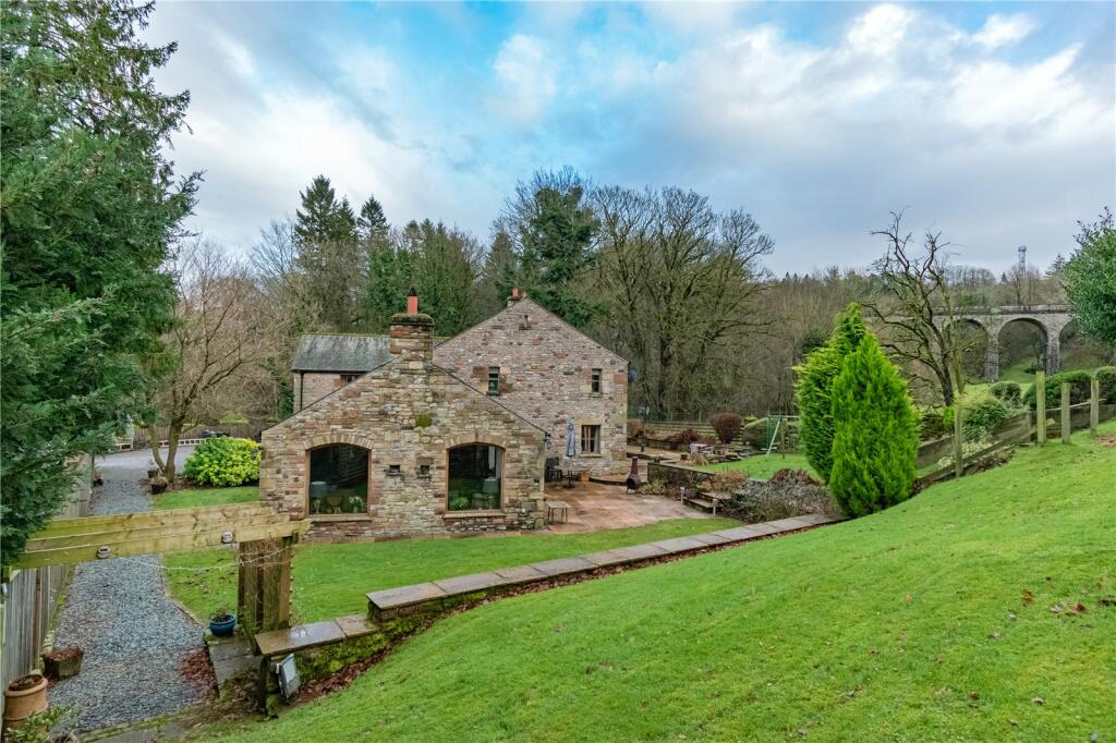 5 bedroom detached house for sale in Bankfoot, Hartley, Kirkby Stephen