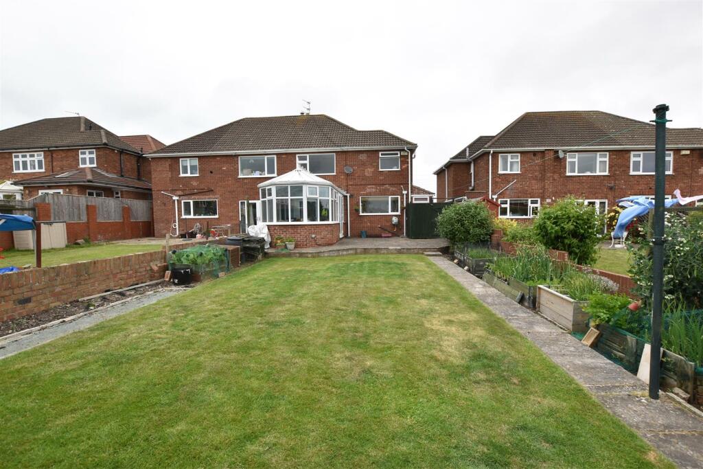 4 bedroom semidetached house for sale in Pearson Road, Cleethorpes, DN35