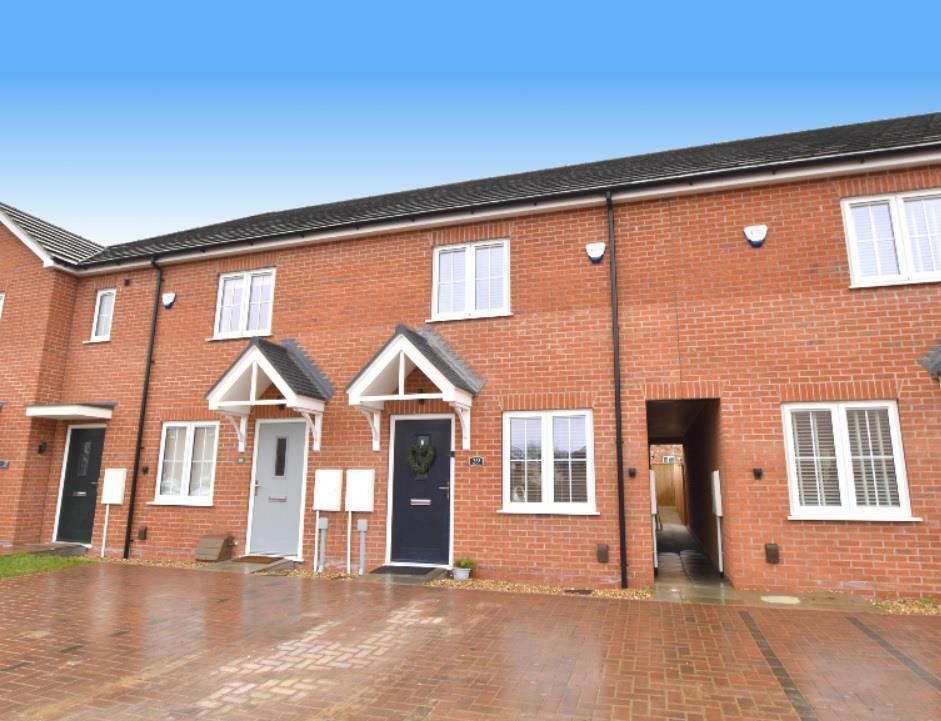 3 bedroom town house for sale in Bramley Close, Scartho, Grimsby, DN33