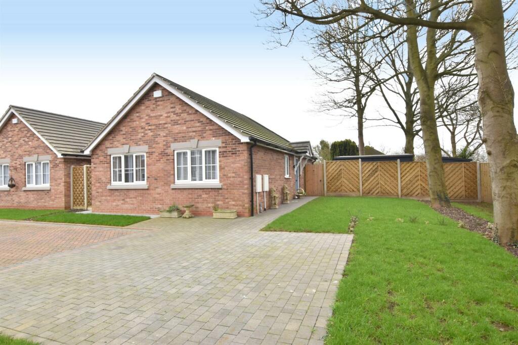 2 bedroom detached bungalow for sale in Royal Gardens, Waltham Road