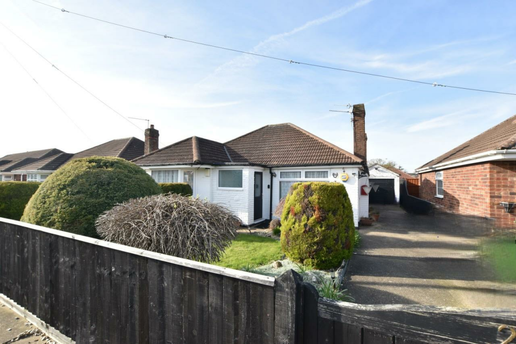 3 bedroom detached bungalow for sale in Midfield Road, Humberston