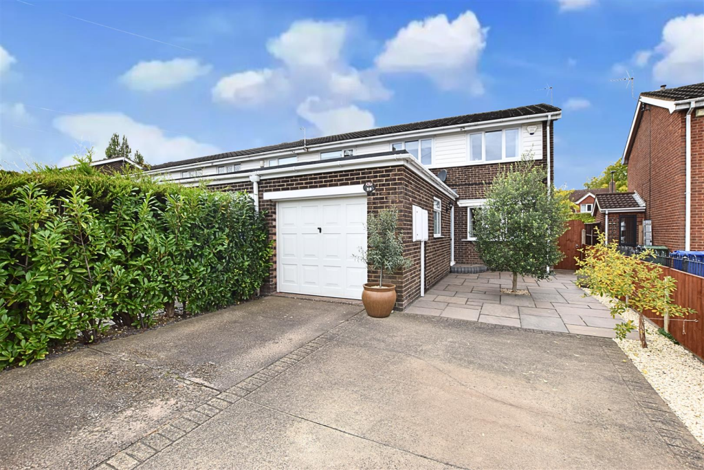 Main image of property: Hawerby Road, Laceby, Grimsby
