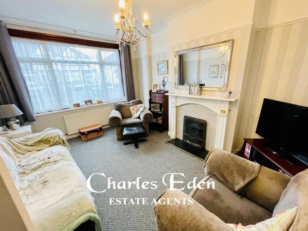 4 bedroom terraced house for sale in Aylesford Avenue, Beckenham, BR3