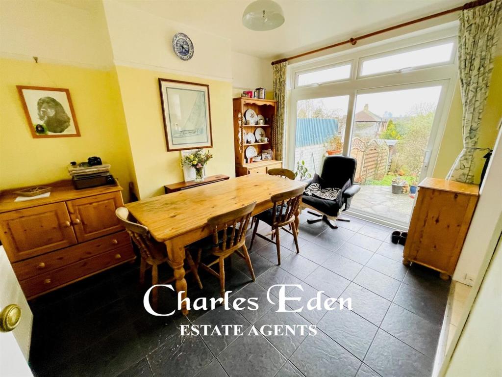 4 bedroom terraced house for sale in Aylesford Avenue, Beckenham, BR3