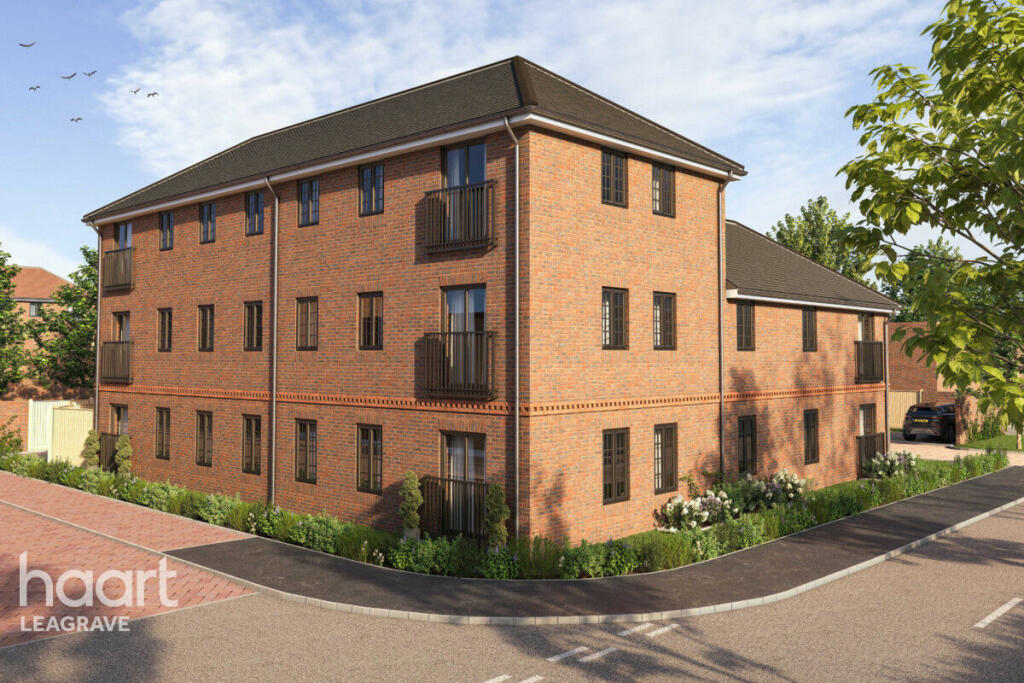 2 bedroom flat for sale in 8 Seaton Crescent, Houghton Regis, Dunstable