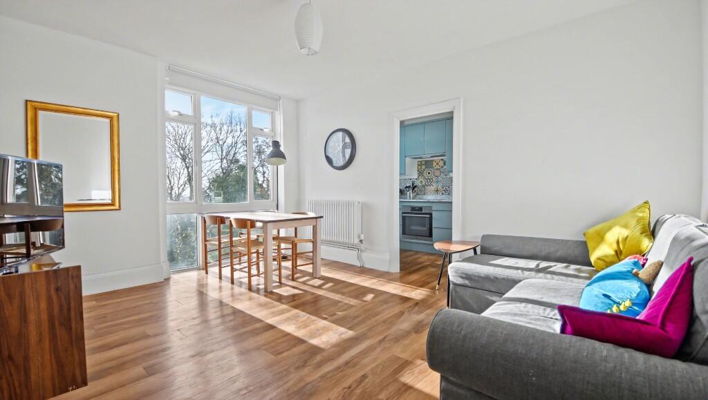 Main image of property: Makepeace Avenue, London, N6