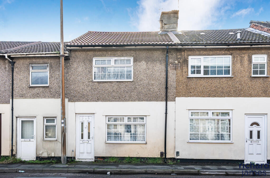 2 bedroom terraced house for sale in Westcott Place, Town Centre, Swindon, SN1