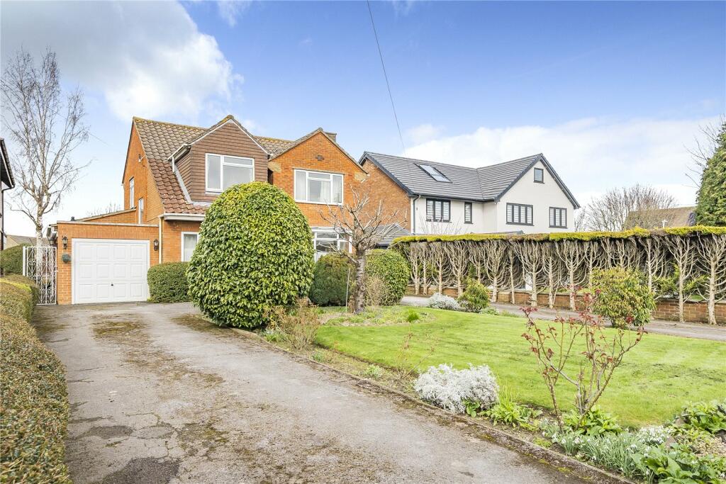 4 bedroom detached house for sale in Marlborough Road, Old Town, Swindon, Wilts, SN3