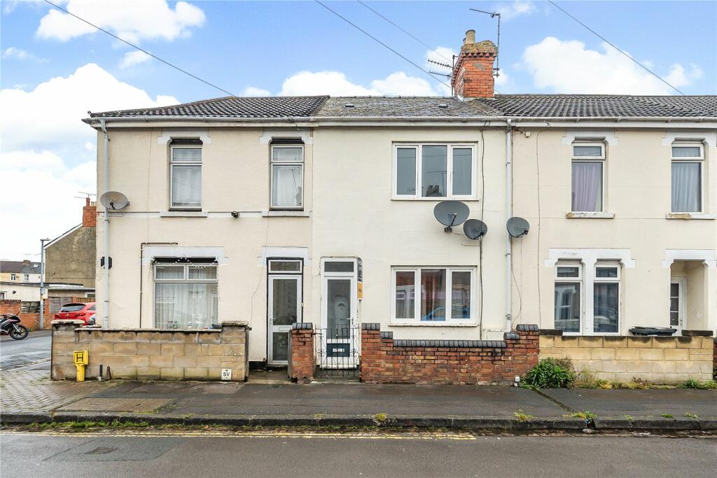 2 bedroom terraced house for sale in Birch Street, Swindon, SN1