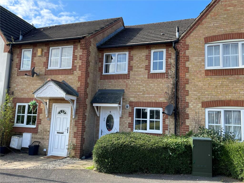 2 bedroom terraced house for sale in May Close, Gorsehill, Swindon, SN2