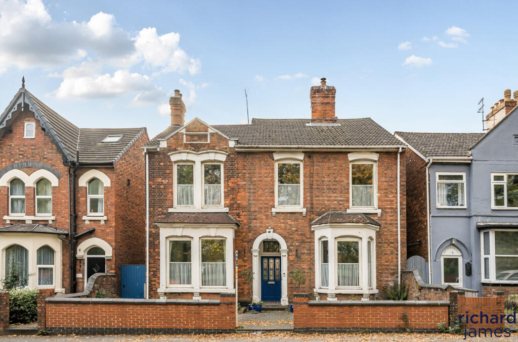 Main image of property: Park Lane, Swindon, SN1