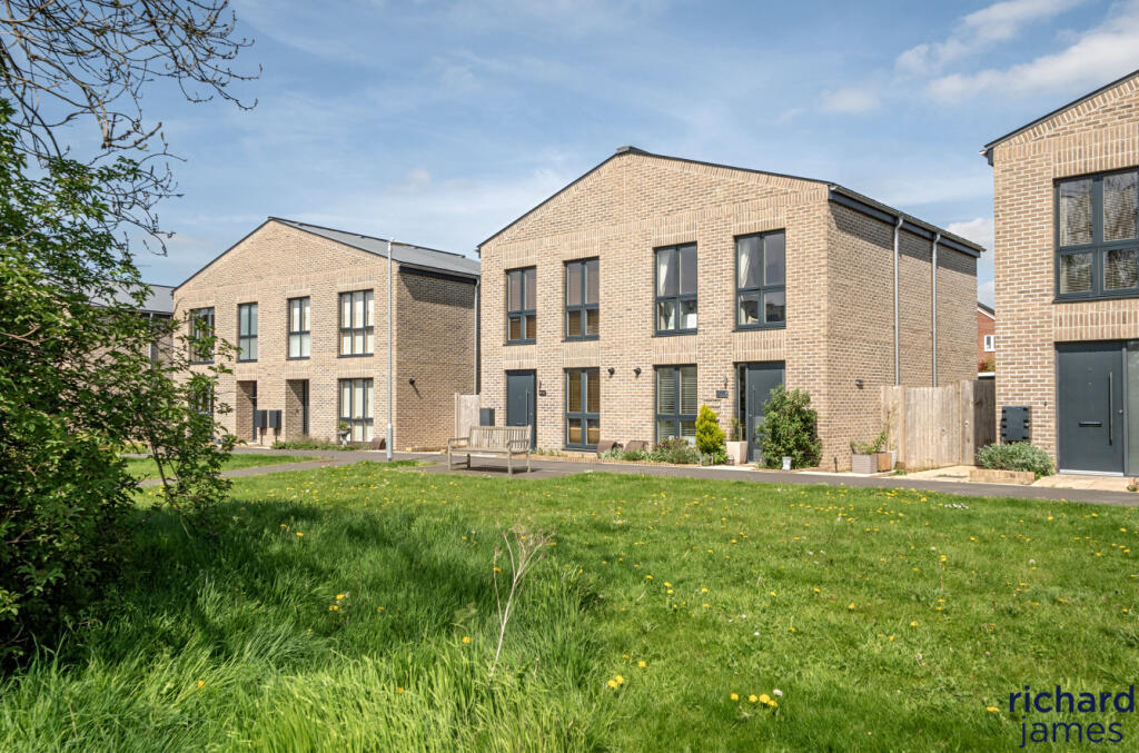 Main image of property: Pryde Close, Swindon, SN3