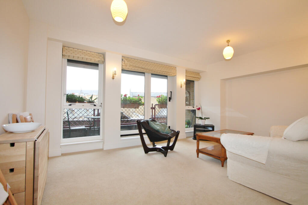Main image of property: 86 Wapping Lane, London, E1W