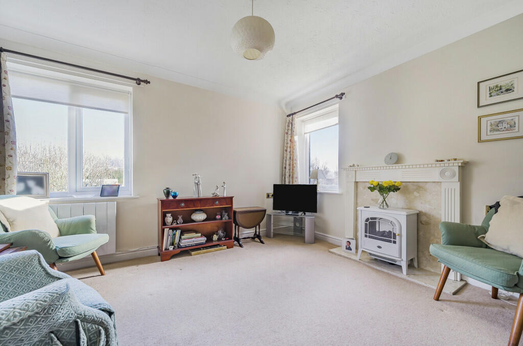 Additional property image - Round Hill Meadow, Great Boughton, Chester