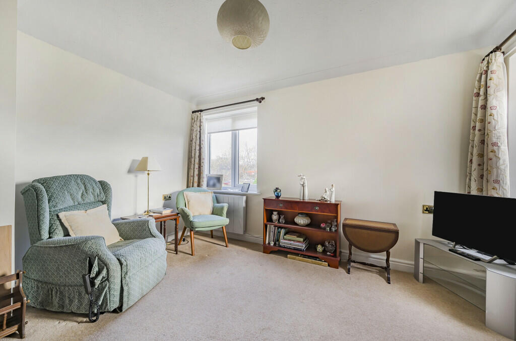 Additional property image - Round Hill Meadow, Great Boughton, Chester