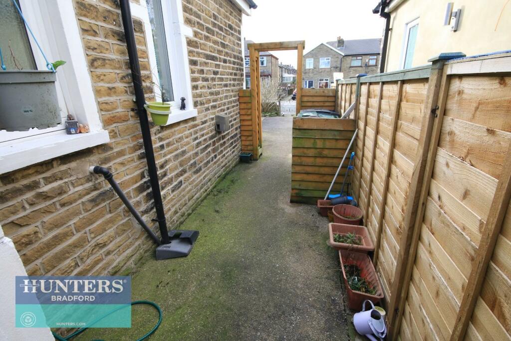 Additional property image - REF TN - Tyersal Avenue Tyersal, Bradford, West Yorkshire, BD4 8HJ