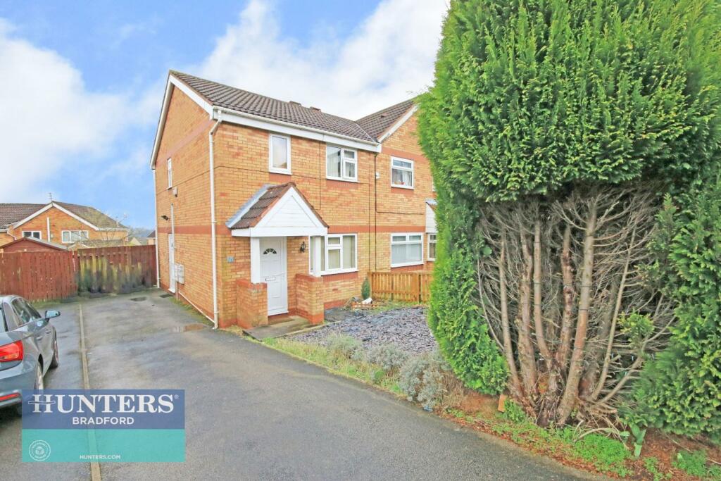 3 bedroom semidetached house for sale in REF TN Ploughmans Croft