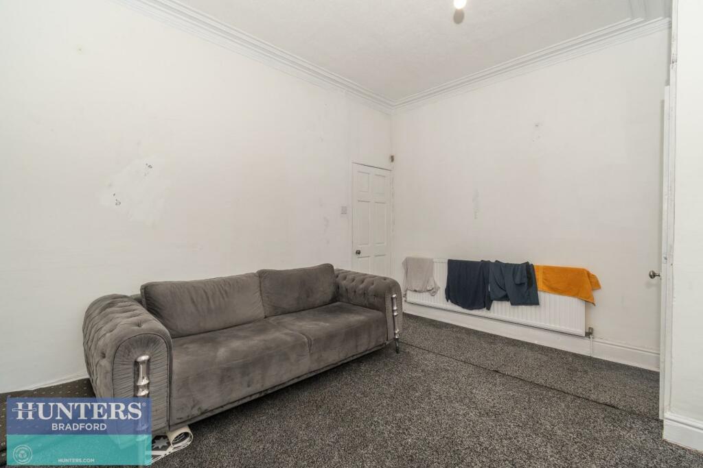 Additional property image - REF SR- Lister Avenue East Bowling, Bradford, West Yorkshire, BD4 7QR