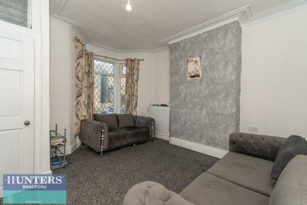 Additional property image - REF SR- Lister Avenue East Bowling, Bradford, West Yorkshire, BD4 7QR