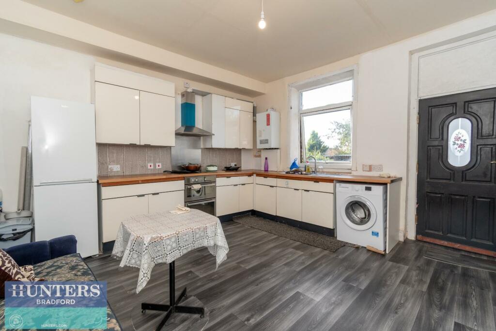 Additional property image - REF SR- Lister Avenue East Bowling, Bradford, West Yorkshire, BD4 7QR