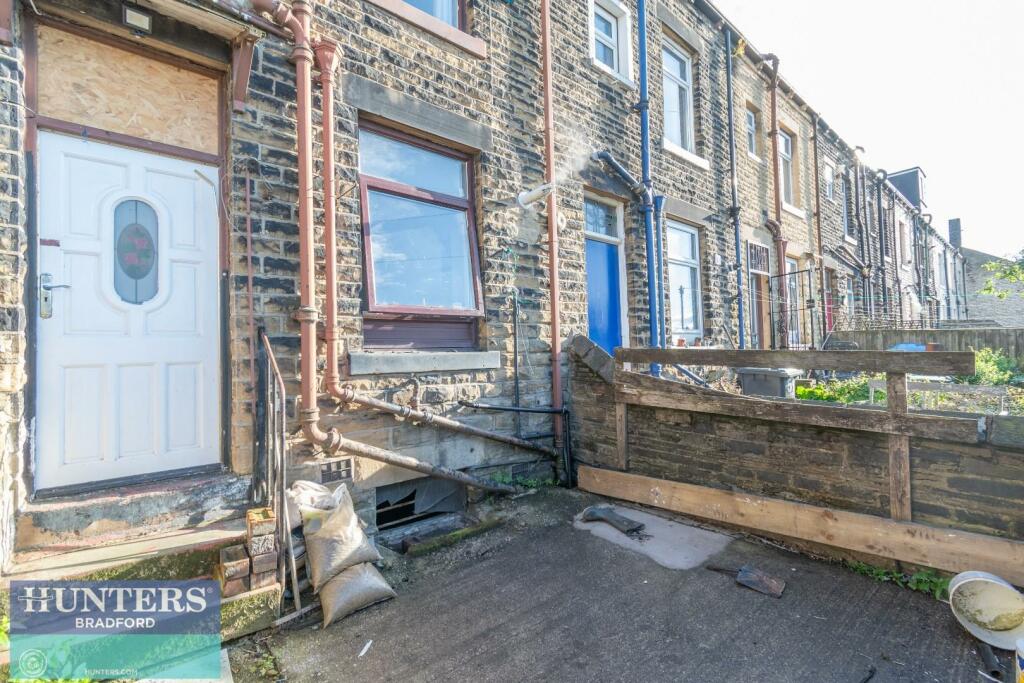 Additional property image - REF SR- Lister Avenue East Bowling, Bradford, West Yorkshire, BD4 7QR