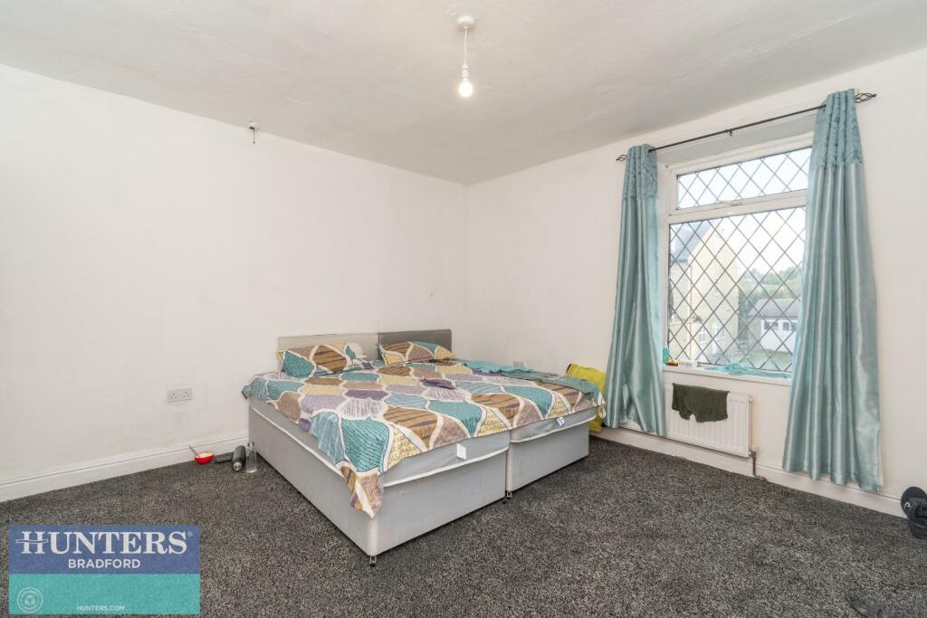 Additional property image - REF SR- Lister Avenue East Bowling, Bradford, West Yorkshire, BD4 7QR