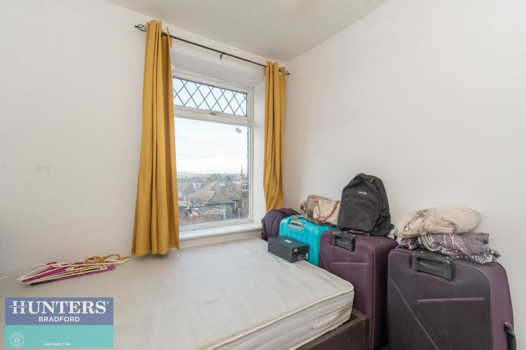 Additional property image - REF SR- Lister Avenue East Bowling, Bradford, West Yorkshire, BD4 7QR