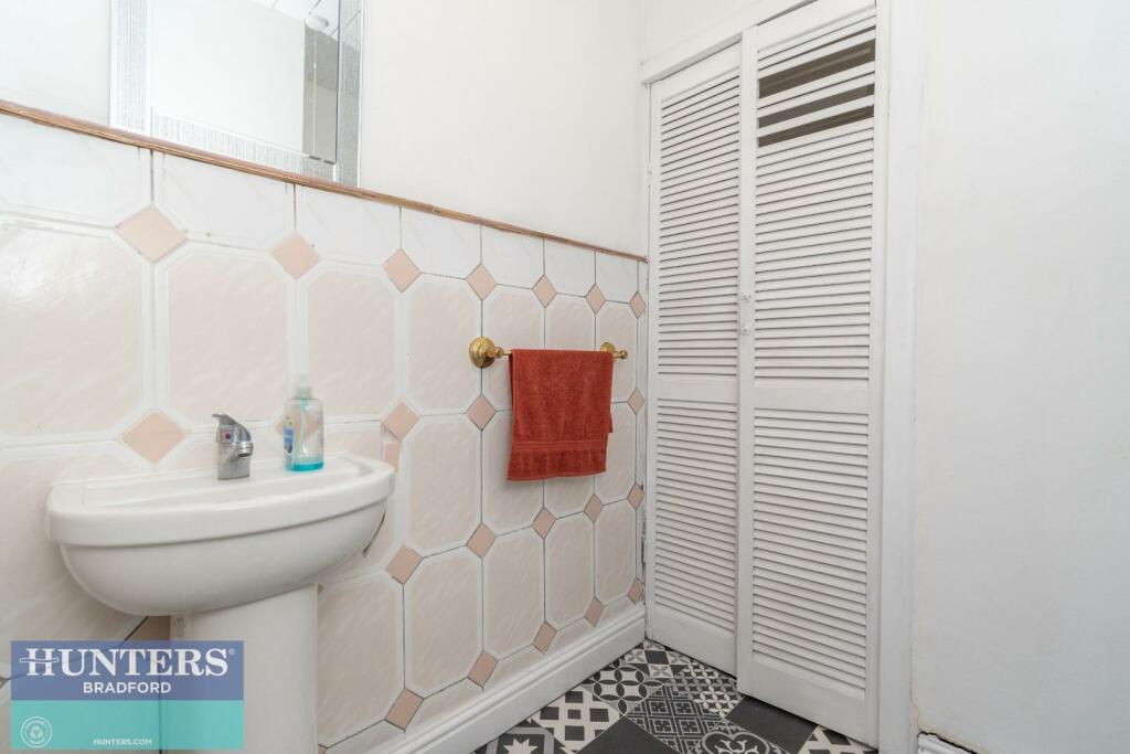 Additional property image - REF SR- Lister Avenue East Bowling, Bradford, West Yorkshire, BD4 7QR