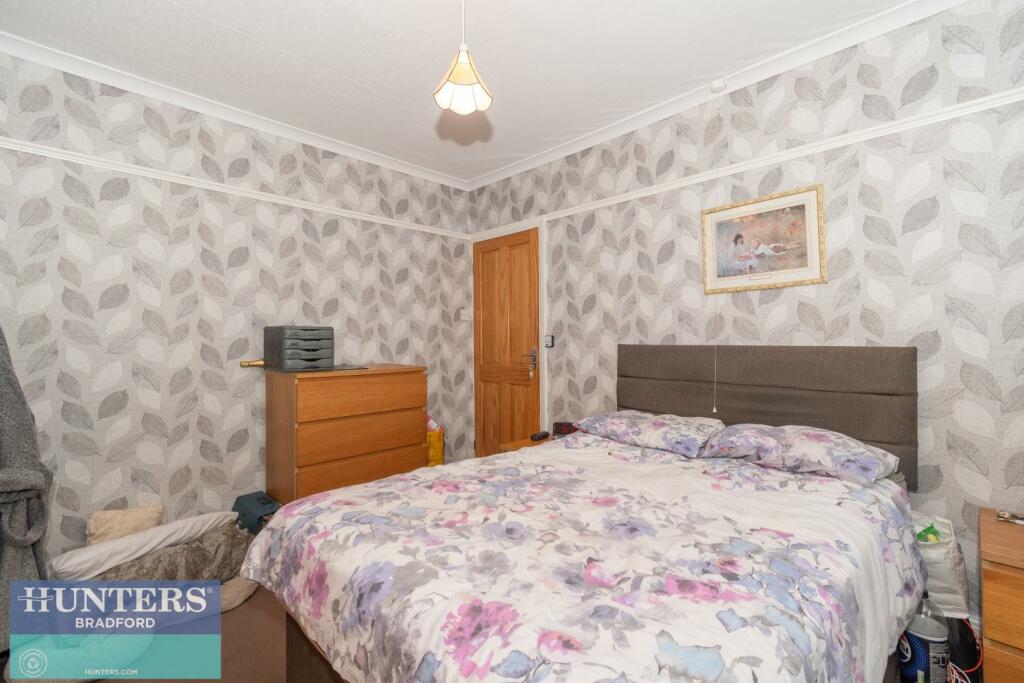 Additional property image - REF SR - Tyersal Avenue Tyersal, Bradford, West Yorkshire, BD4 8HJ