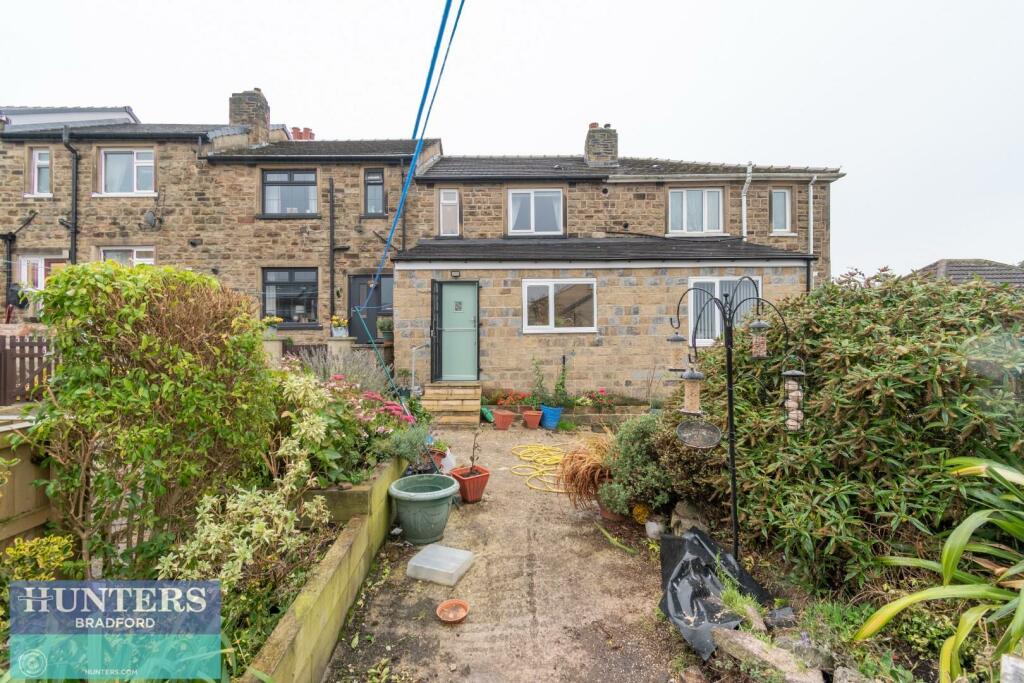 Additional property image - REF SR - Tyersal Avenue Tyersal, Bradford, West Yorkshire, BD4 8HJ