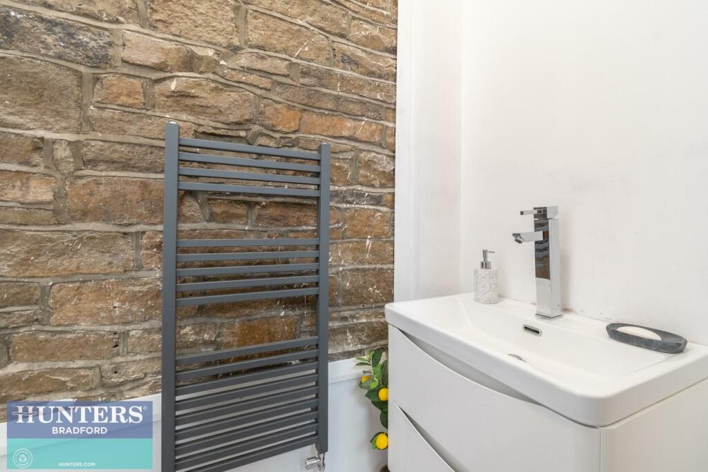 Additional property image - REF SR - Woodview Terrace, Bradford, West Yorkshire, BD8 7AH