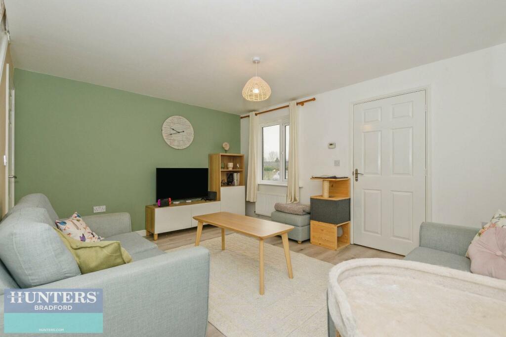 Additional property image - Turner Grove Bradford, West Yorkshire, BD4 0FG