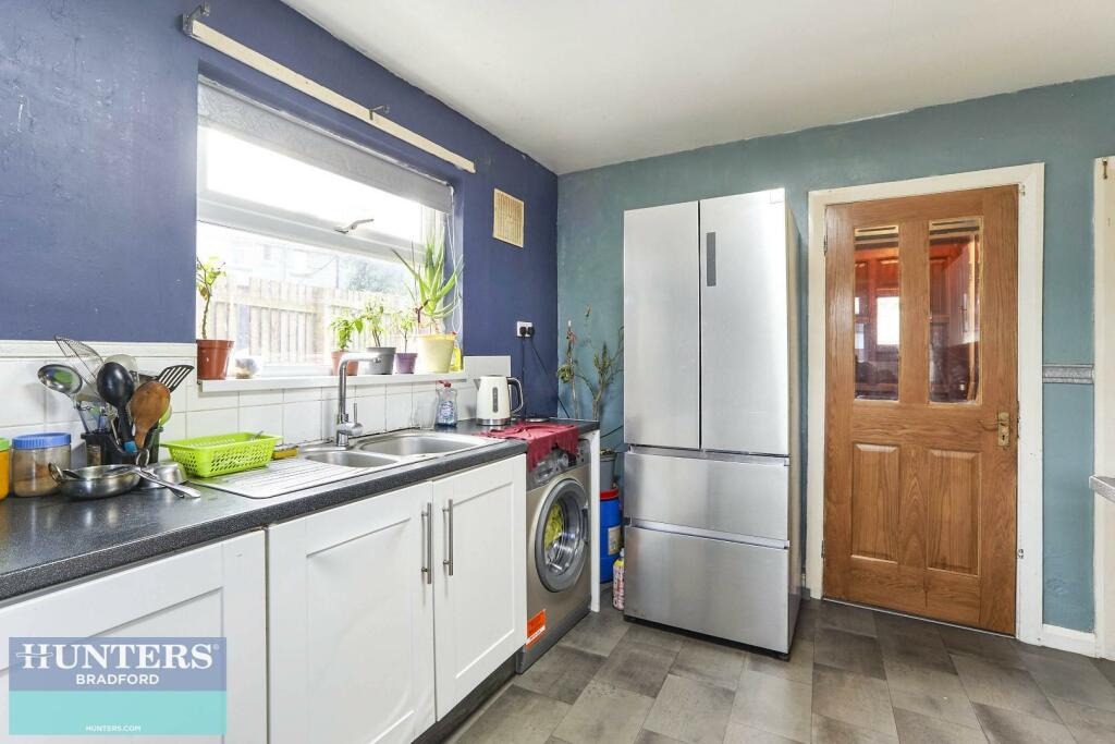 Additional property image - Moorlands Avenue Bradford BD3 7LN