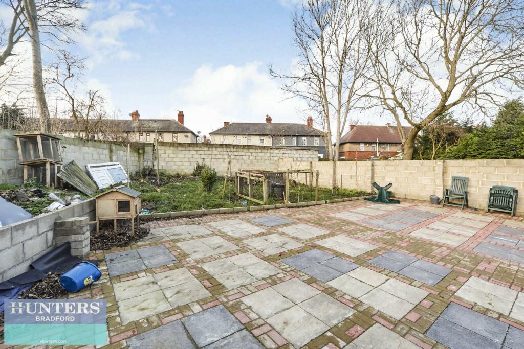 Additional property image - Moorlands Avenue Bradford BD3 7LN