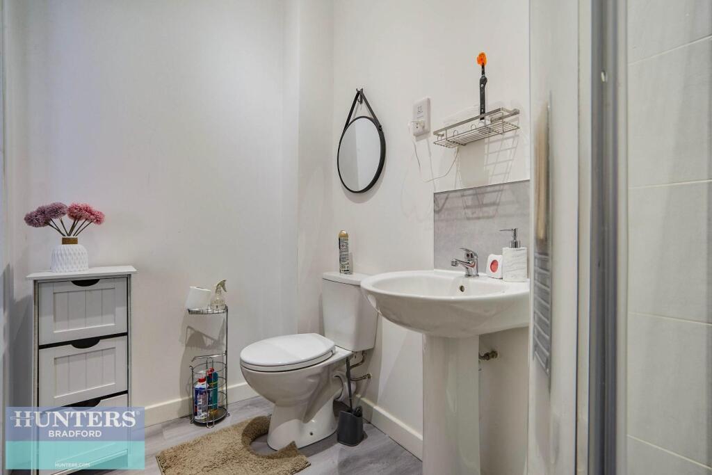 Additional property image - Card House, Bingley Road, Bradford BD9 6FF