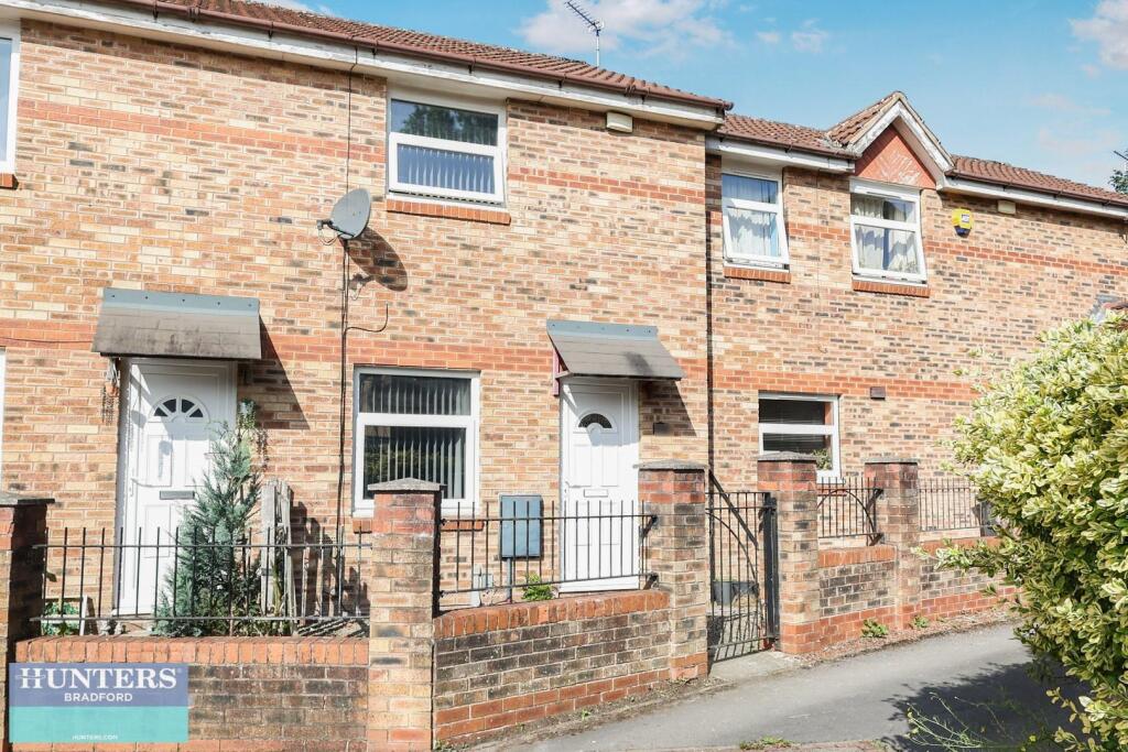 Main image of property: Barnby Avenue Bradford, West Yorkshire, BD8 0QN
