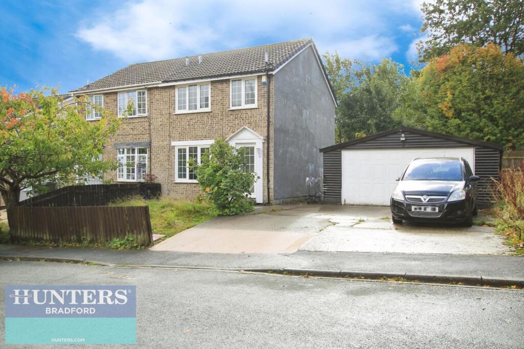 Main image of property: Selborne Villas Clayton, Bradford, West Yorkshire, BD14 6JZ