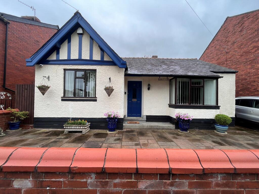 3 bedroom detached bungalow for sale in Violet Street, Ashtonin