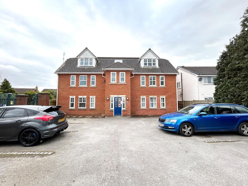 Main image of property: Apartment, 88 Golborne Road, Ashton-in-Makerfield, Wigan, WN4 8XA