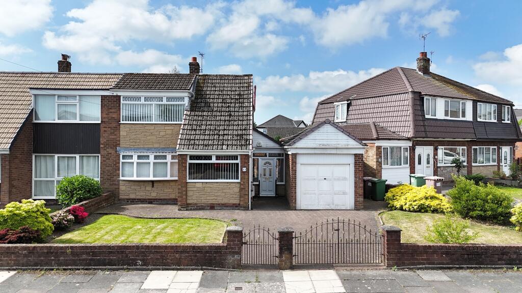 Main image of property: Kinross Avenue, Garswood, Wigan, WN4 0UB