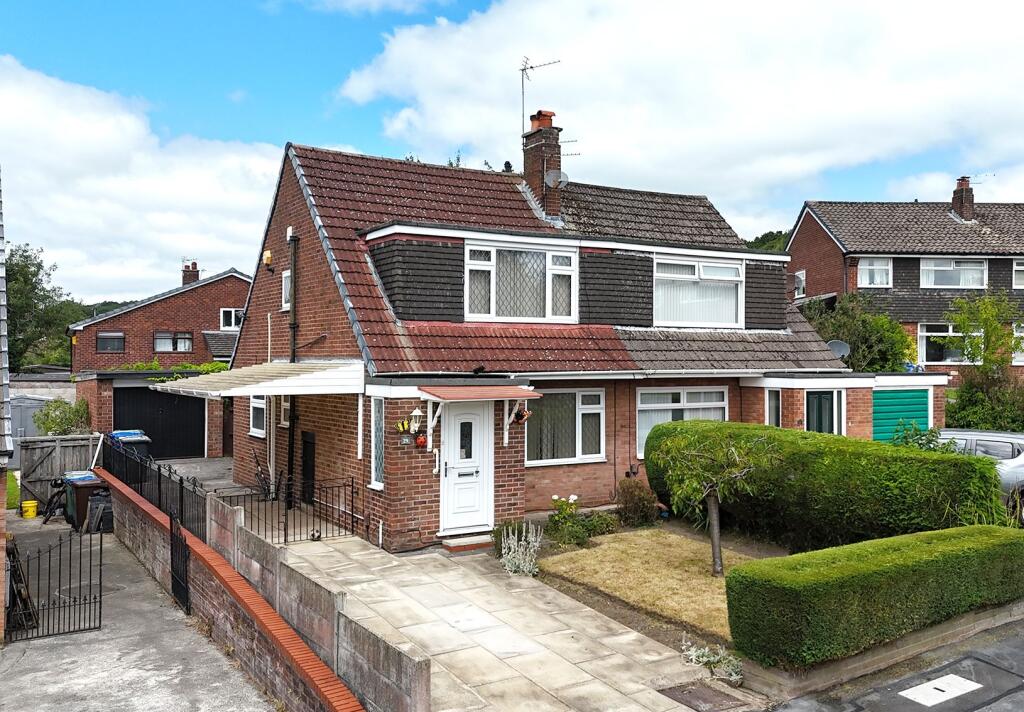 Main image of property: Runshaw Avenue, Appley Bridge, Wigan, WN6 9JP