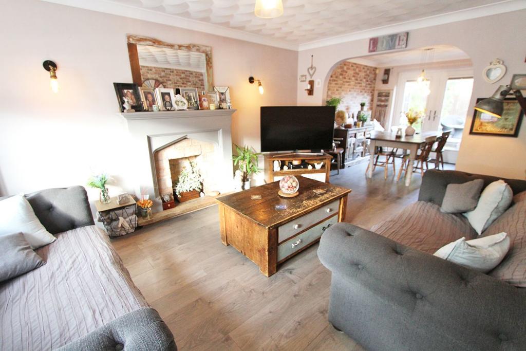 4 bedroom detached house for sale in Moxon Way, AshtoninMakerfield