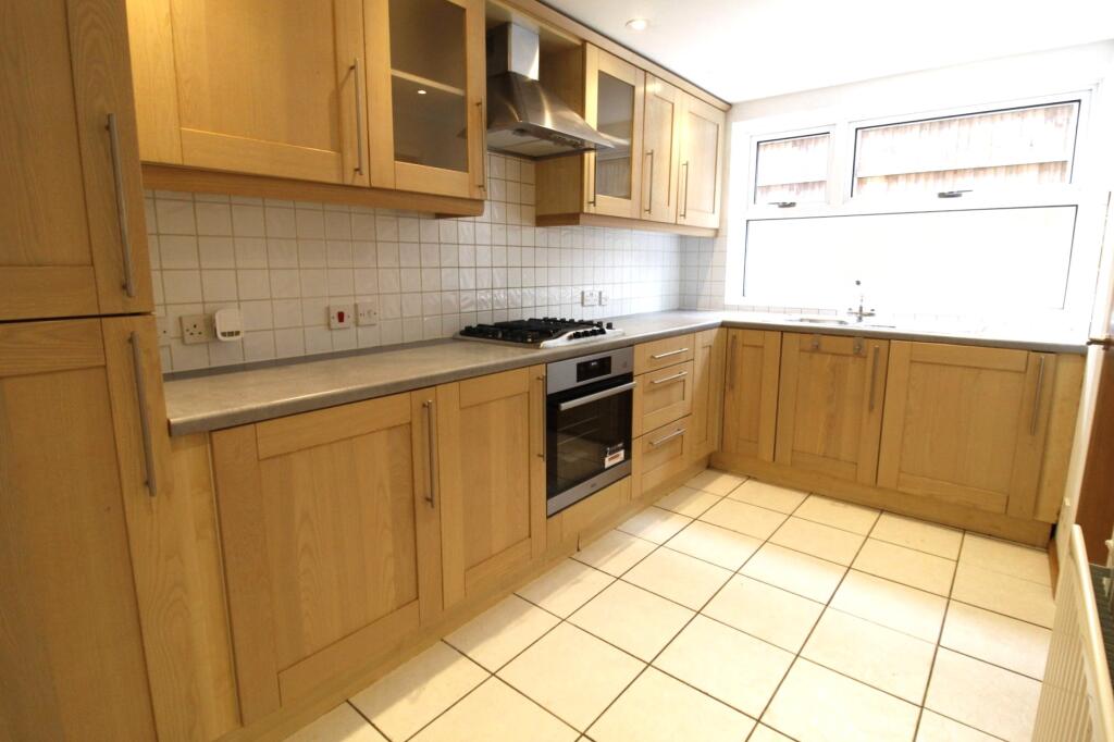 Main image of property: Baronsmere Court, Manor Road, Barnet, EN5