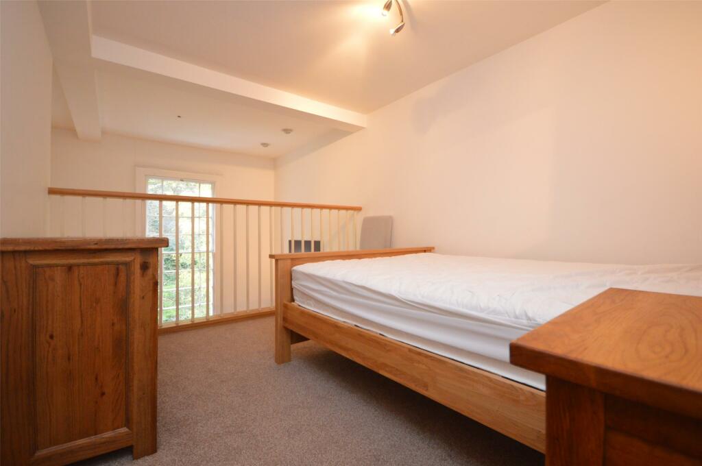 Additional property image - Guinea Lane, Bath, BA1