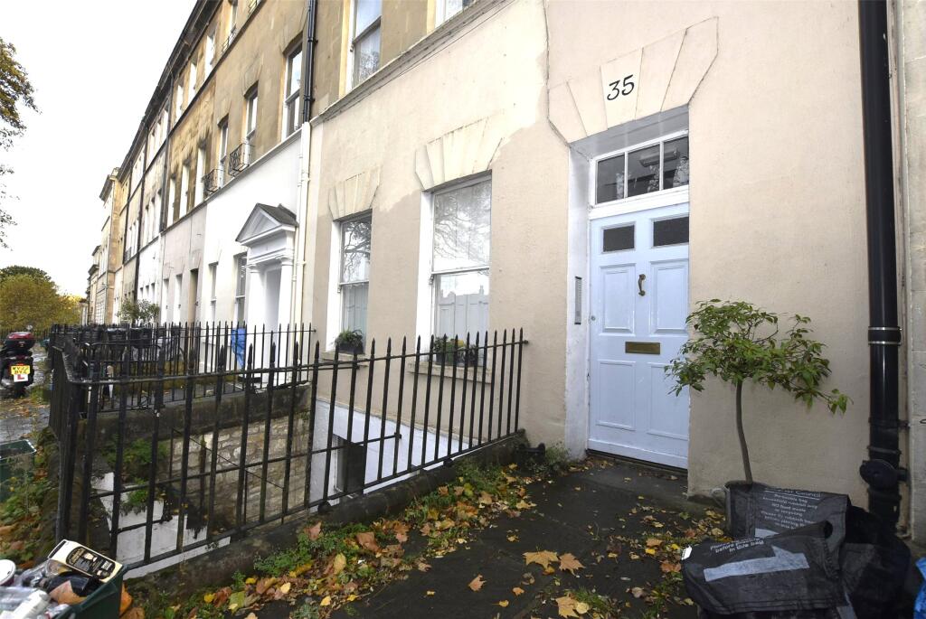 Main image of property: 35 Grosvenor Place, Bath, BA1