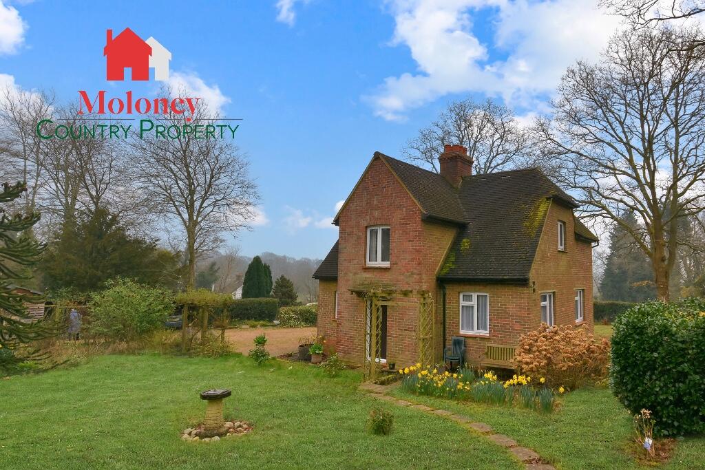 3 bedroom detached house for sale in Cripps Corne, East Sussex TN32