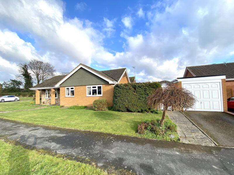 Additional property image - The Oaks, Bedworth, CV12 0AY