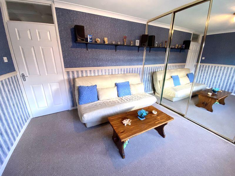 Additional property image - The Oaks, Bedworth, CV12 0AY